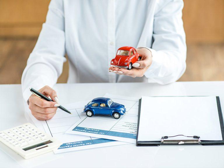 Cómo pagar menos por el seguro de tu auto