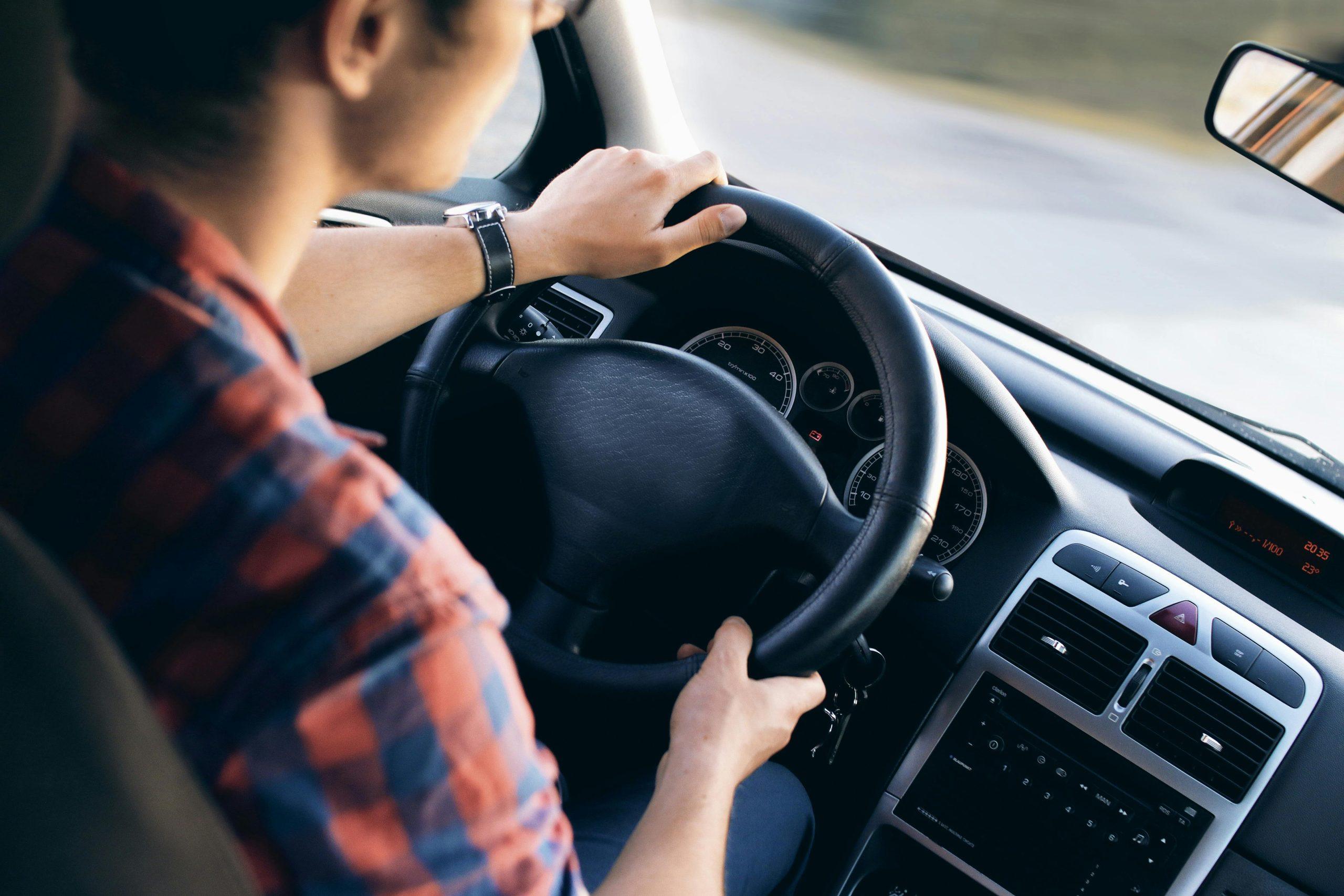 como ahorrar en seguro de auto, calculadora de seguro de auto