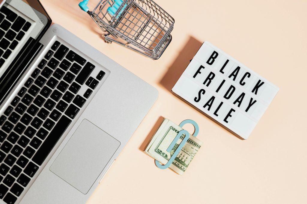 Black Friday 2025 trends: what they reveal about your budget
