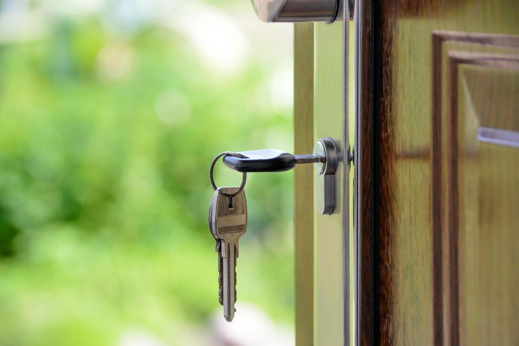 Cómo Bajar el Costo de Tu Seguro de Casa: 8 Estrategias que Funcionan
