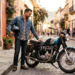 What Does Motorcycle Insurance Cover? · ¿Qué cubre el seguro para motocicletas?