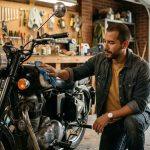 Liability vs. Full Coverage Motorcycle Insurance · Responsabilidad civil vs. cobertura completa